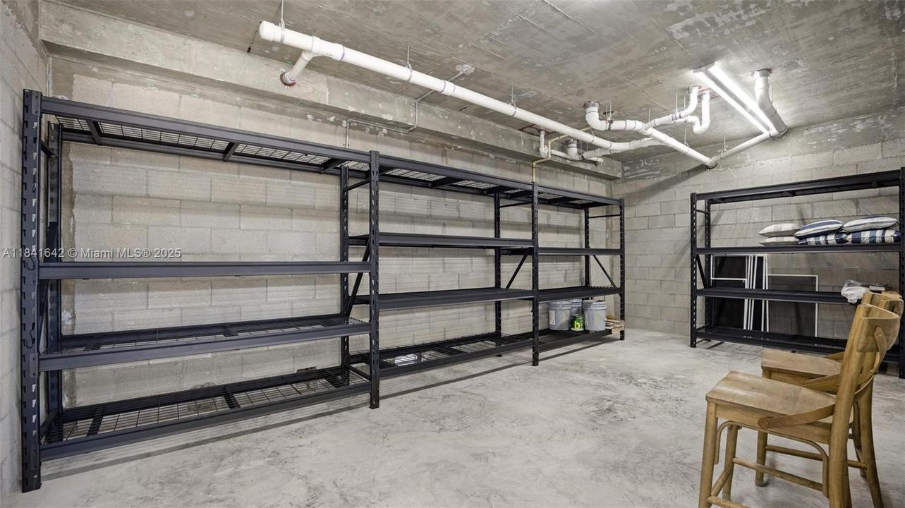 待售: $1,590,000 (3 贝兹, 2 浴室, 1250 平方英尺)