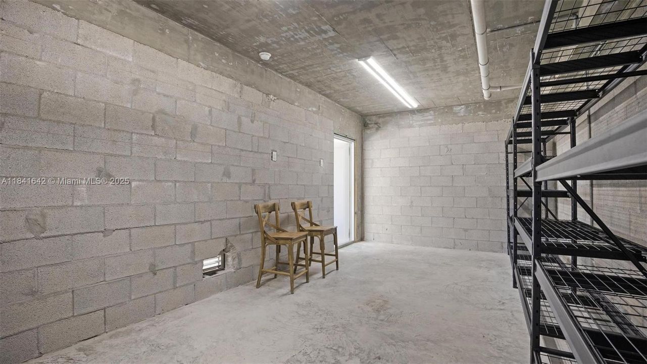 待售: $1,590,000 (3 贝兹, 2 浴室, 1250 平方英尺)