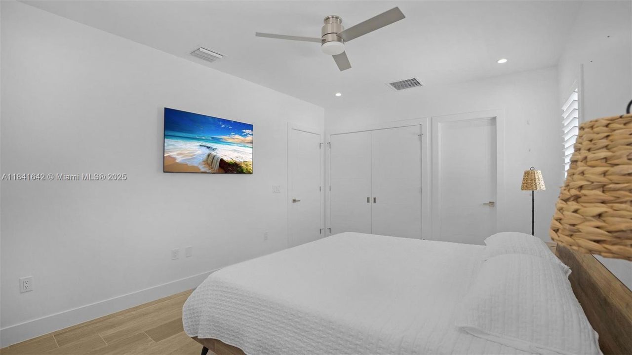 待售: $1,590,000 (3 贝兹, 2 浴室, 1250 平方英尺)