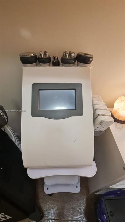 待售: $100,000 (0 贝兹, 0 浴室, 0 平方英尺)