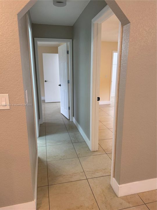 出租: $2,300 (3 贝兹, 2 浴室, 0 平方英尺)