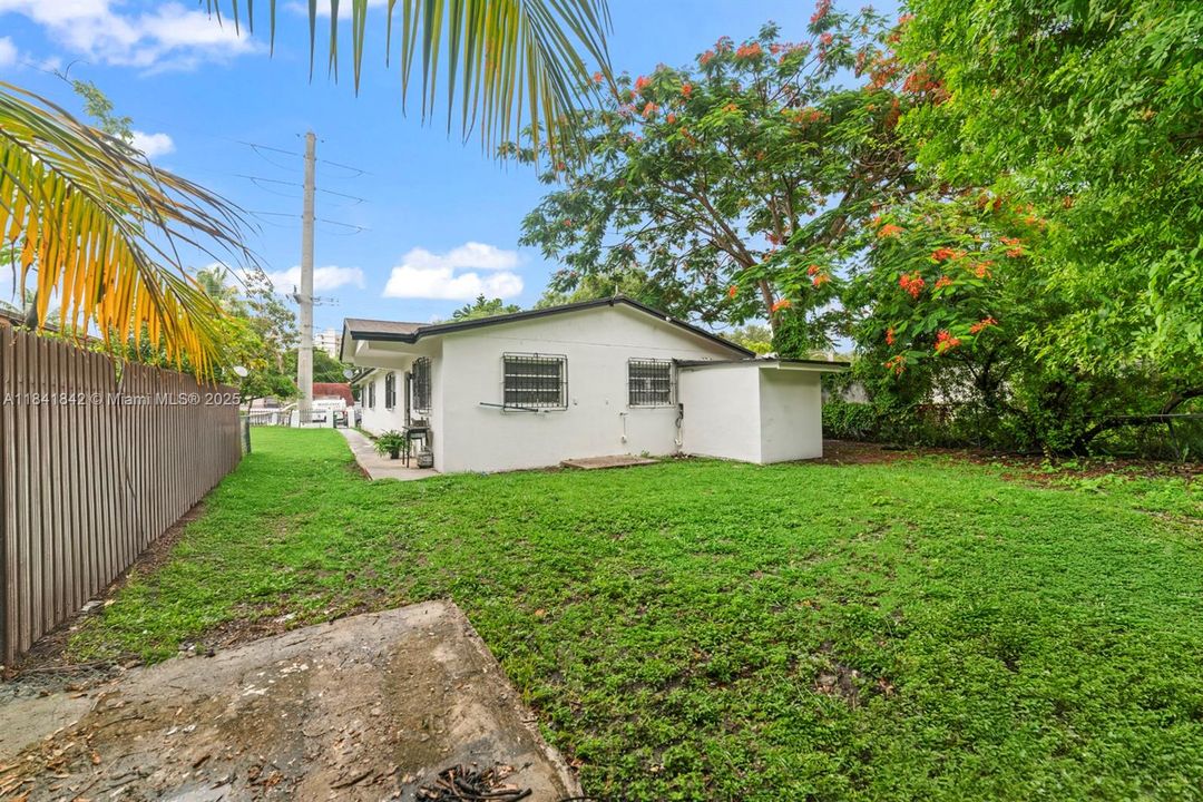 Recently Sold: $648,000 (0 beds, 0 baths, 1690 Square Feet)