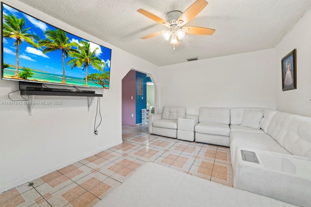 Recently Sold: $648,000 (0 beds, 0 baths, 1690 Square Feet)