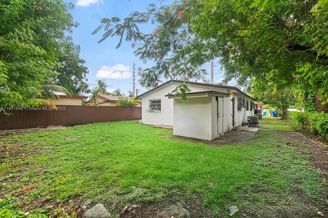 Recently Sold: $648,000 (0 beds, 0 baths, 1690 Square Feet)