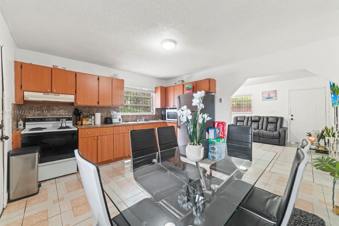 Recently Sold: $648,000 (0 beds, 0 baths, 1690 Square Feet)