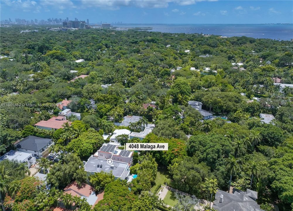 Active With Contract: $3,795,000 (4 beds, 3 baths, 3751 Square Feet)