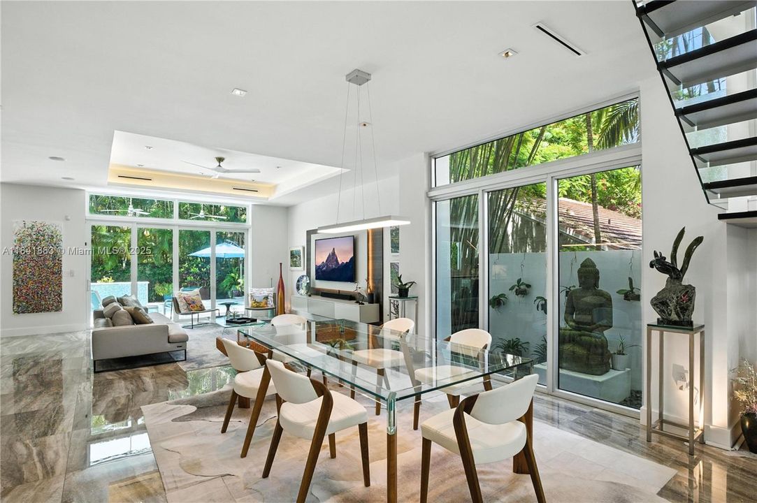 Active With Contract: $3,795,000 (4 beds, 3 baths, 3751 Square Feet)