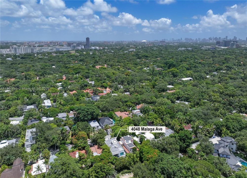 Active With Contract: $3,795,000 (4 beds, 3 baths, 3751 Square Feet)