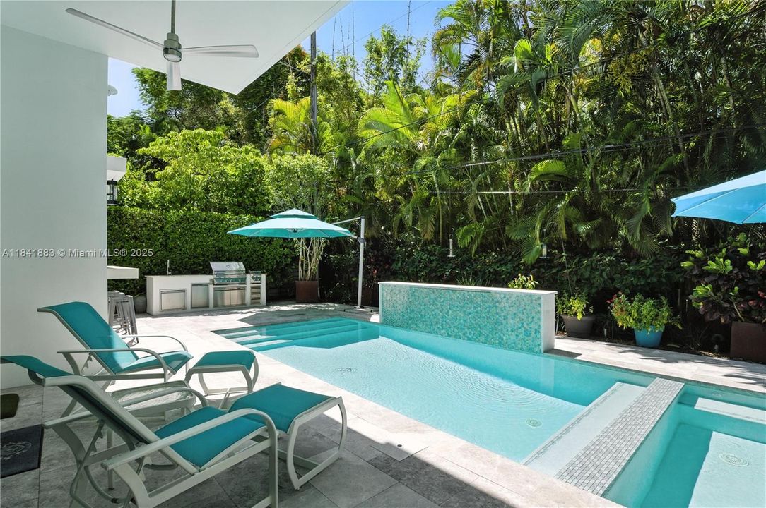 Active With Contract: $3,795,000 (4 beds, 3 baths, 3751 Square Feet)