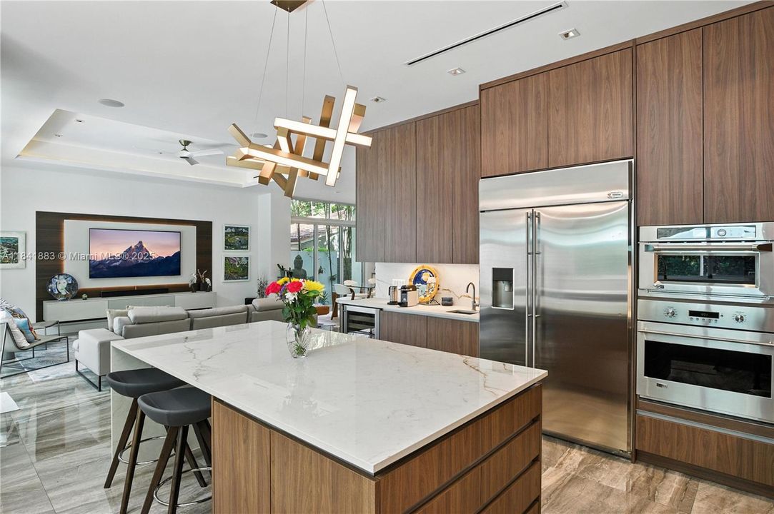 Active With Contract: $3,795,000 (4 beds, 3 baths, 3751 Square Feet)