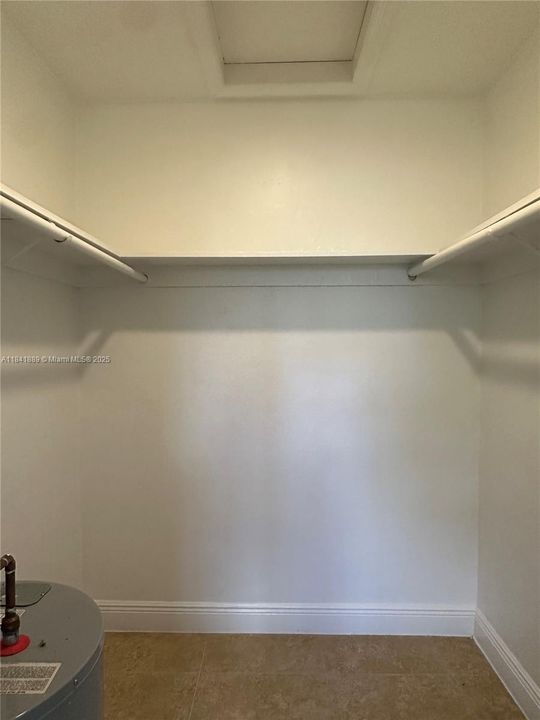 最近租的: $1,995 (2 贝兹, 1 浴室, 0 平方英尺)