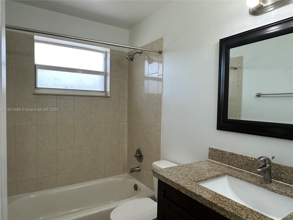 最近租的: $1,995 (2 贝兹, 1 浴室, 0 平方英尺)