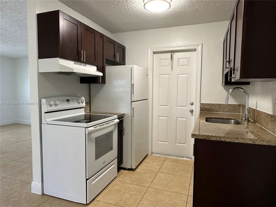 最近租的: $1,995 (2 贝兹, 1 浴室, 0 平方英尺)