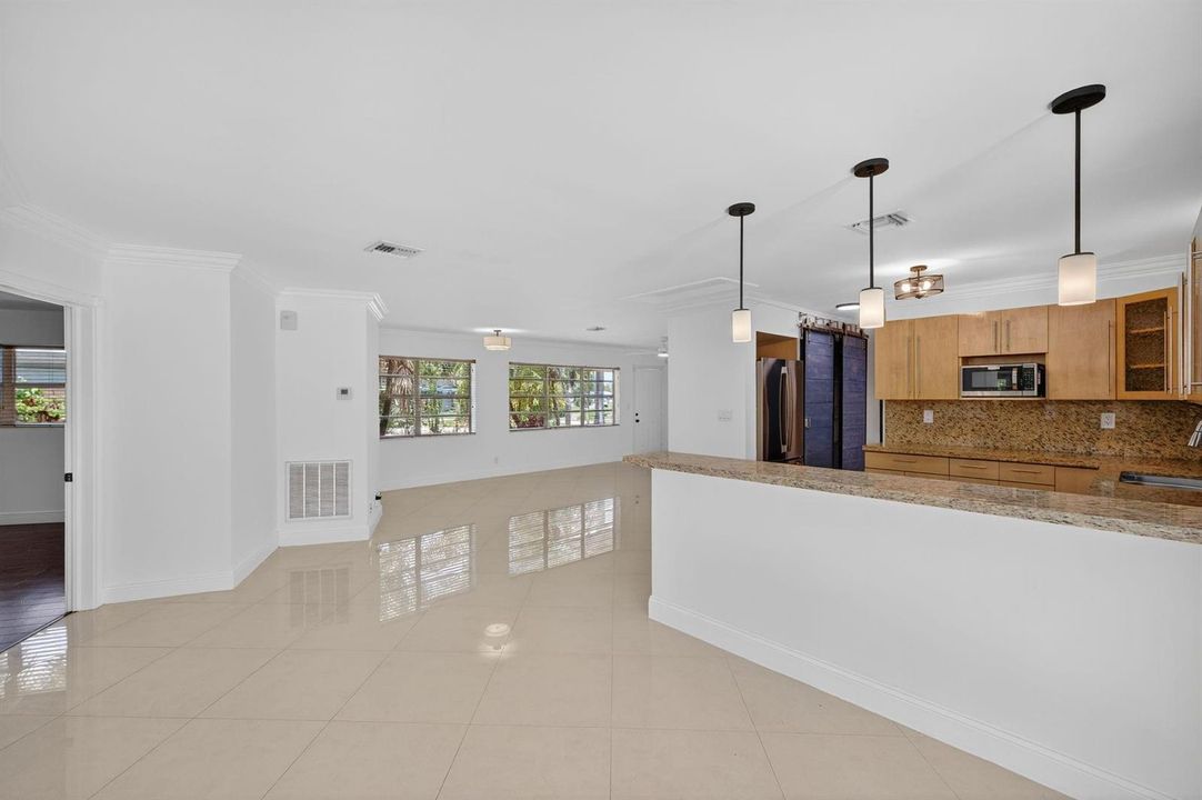 Kitchen/Dining Area