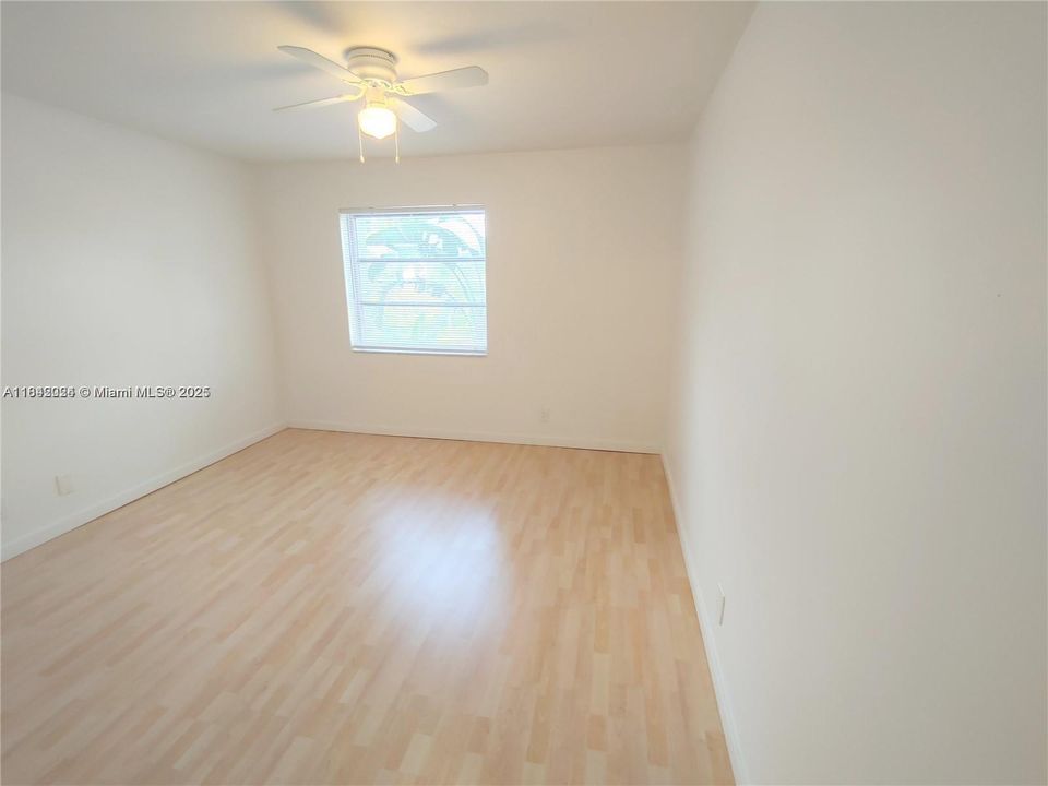 En Venta: $235,000 (2 camas, 1 baños, 850 Pies cuadrados)