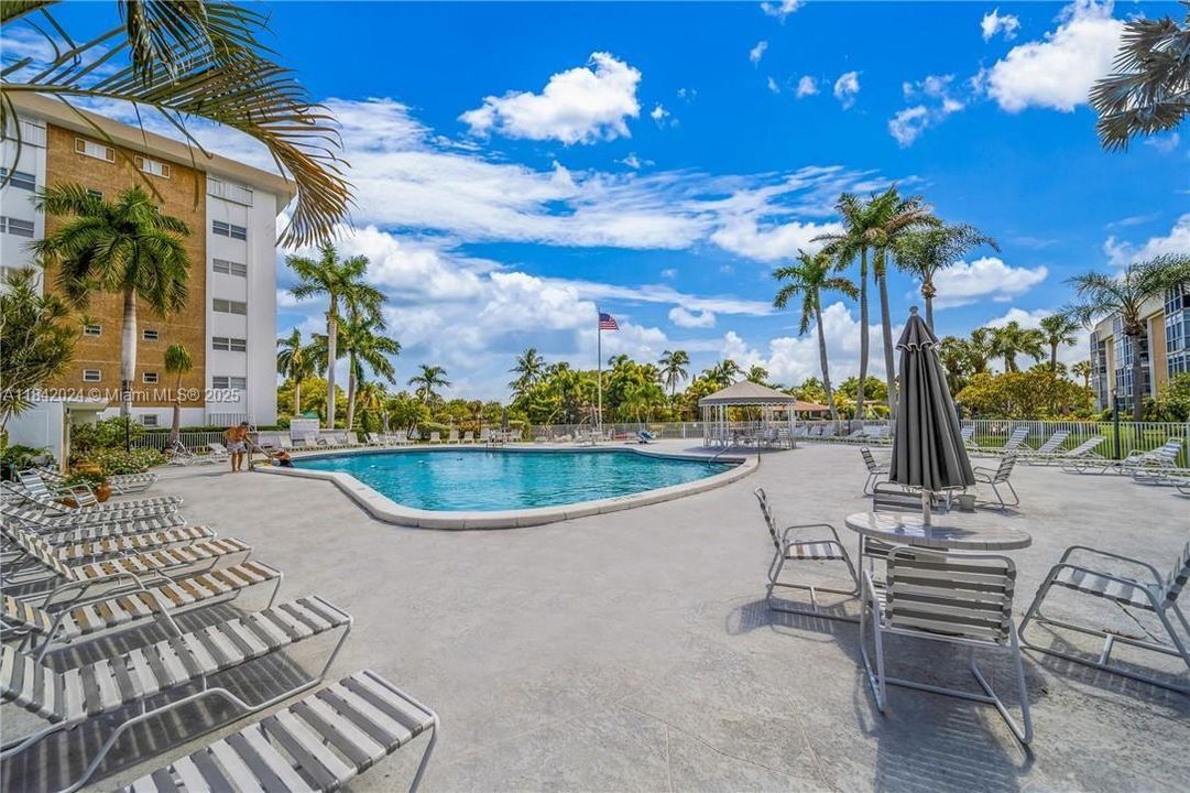 En Venta: $235,000 (2 camas, 1 baños, 850 Pies cuadrados)