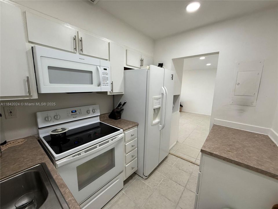 En Venta: $235,000 (2 camas, 1 baños, 850 Pies cuadrados)