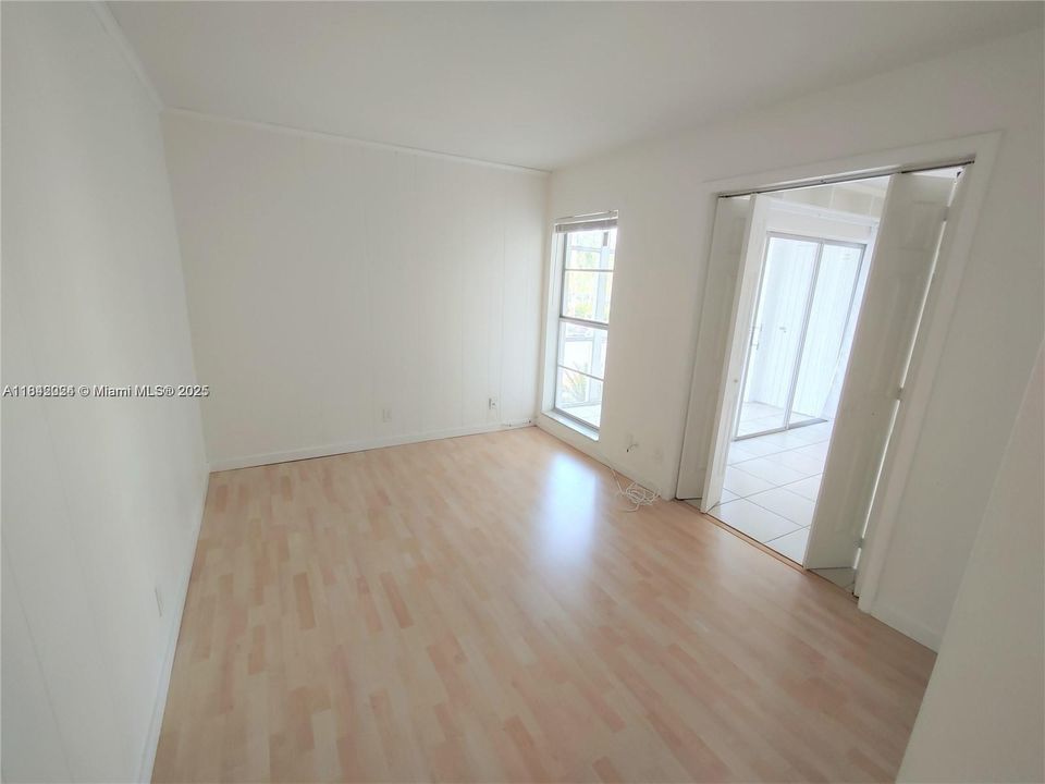 En Venta: $235,000 (2 camas, 1 baños, 850 Pies cuadrados)