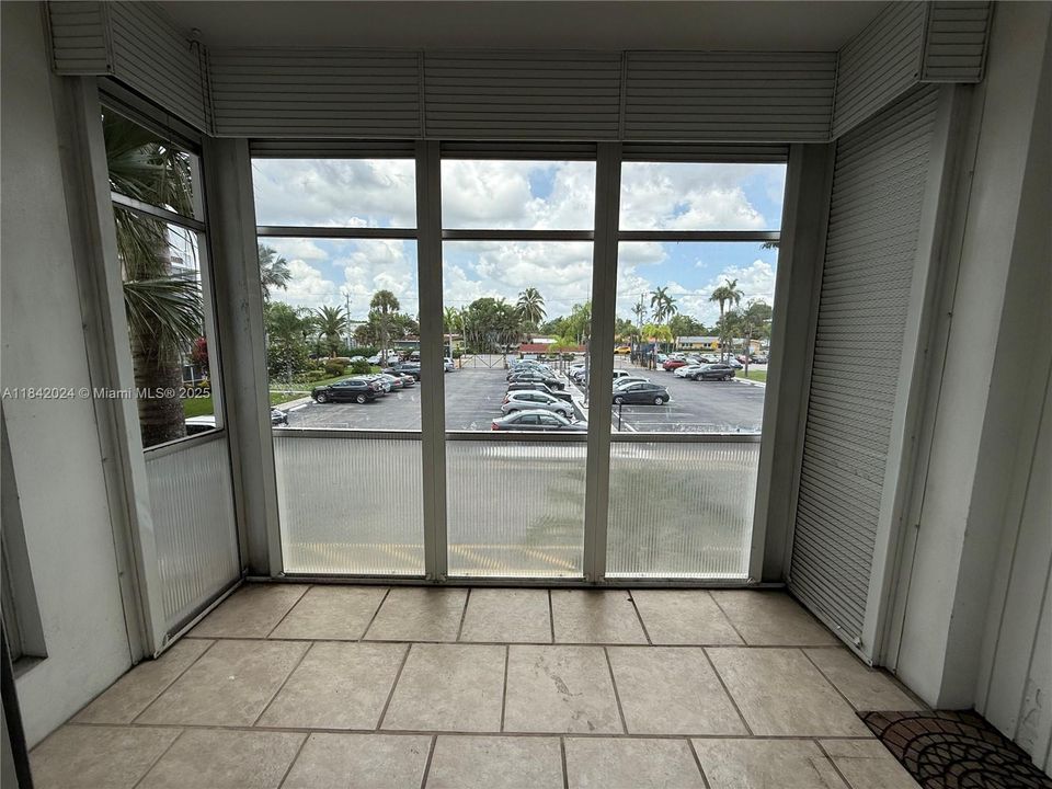 En Venta: $235,000 (2 camas, 1 baños, 850 Pies cuadrados)