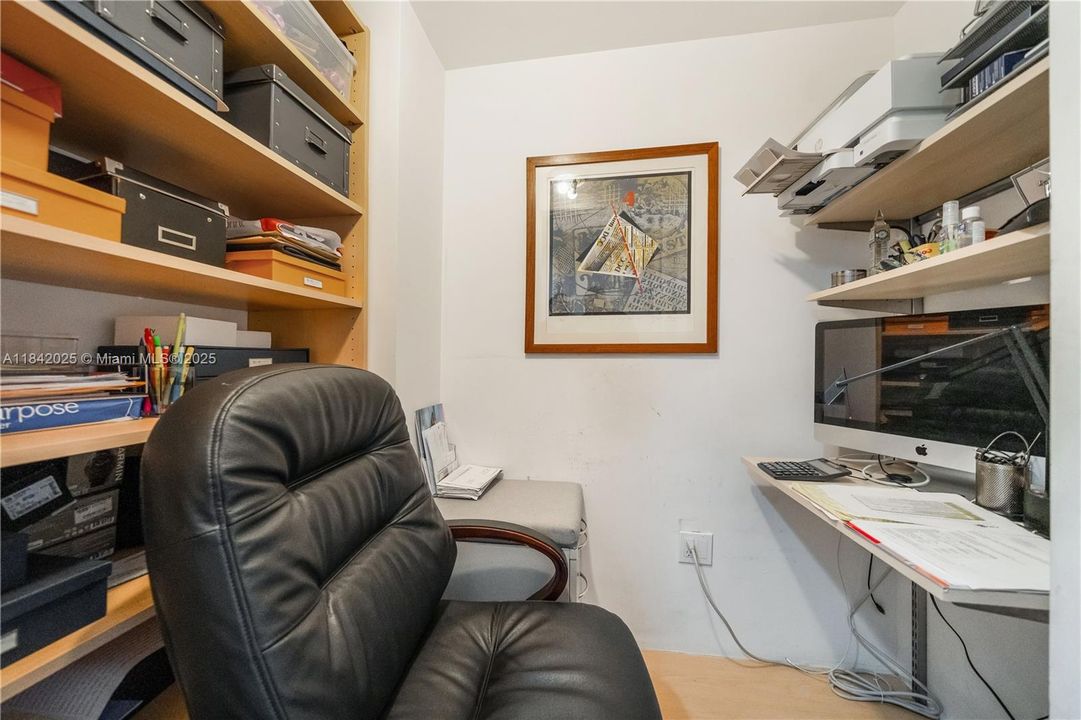 Недавно продано: $2,999,900 (3 спален, 4 ванн, 3112 Квадратных фут)