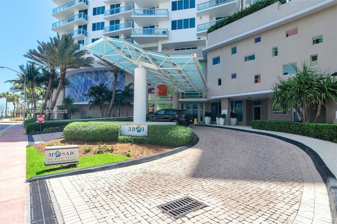 Recently Sold: $1,950,000 (2 beds, 2 baths, 1354 Square Feet)