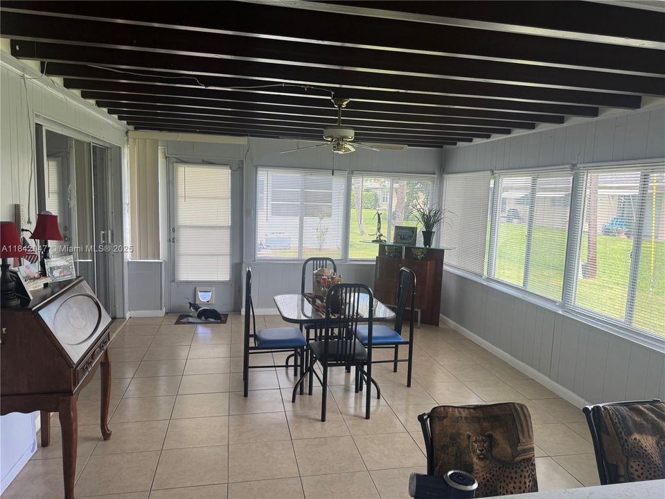 На продажу: $170,000 (2 спален, 2 ванн, 0 Квадратных фут)