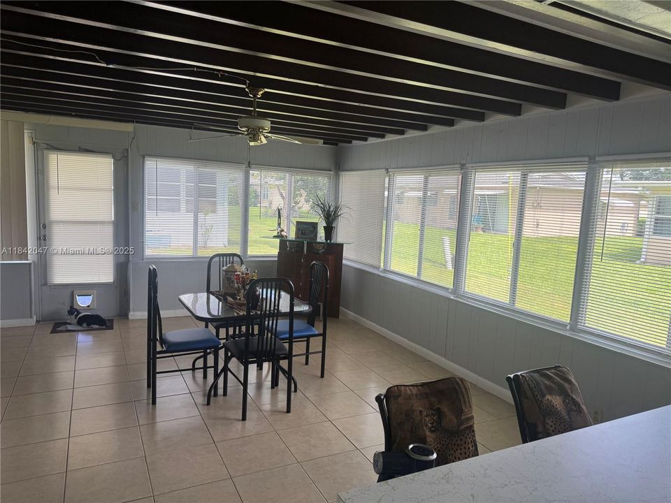 На продажу: $170,000 (2 спален, 2 ванн, 0 Квадратных фут)