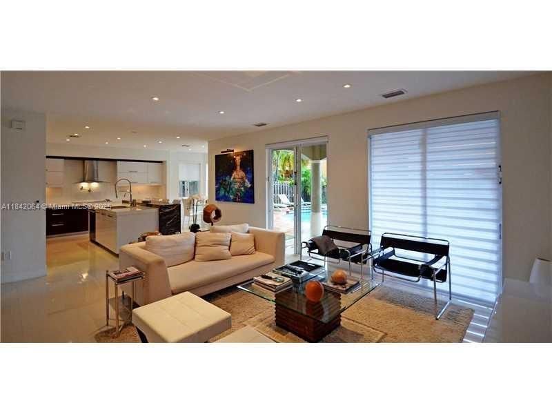 Recently Rented: $5,500 (4 beds, 3 baths, 2830 Square Feet)