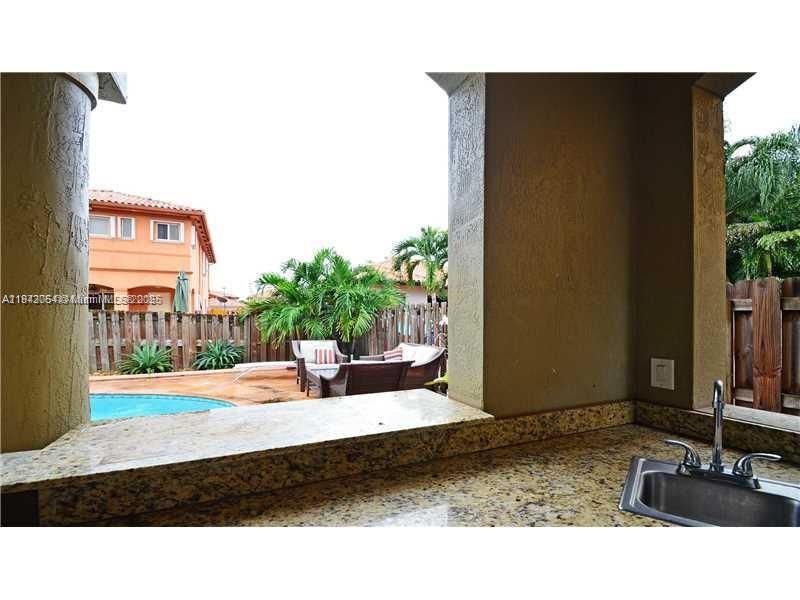 Recently Rented: $5,500 (4 beds, 3 baths, 2830 Square Feet)