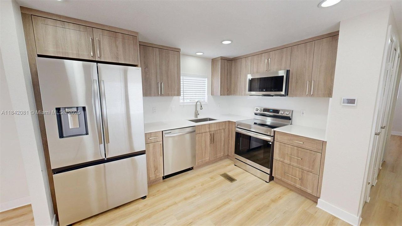 最近租的: $3,000 (2 贝兹, 2 浴室, 0 平方英尺)