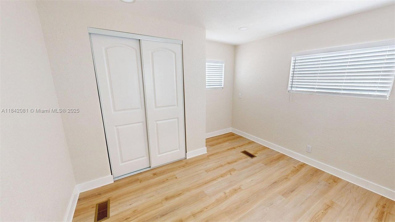 最近租的: $3,000 (2 贝兹, 2 浴室, 0 平方英尺)