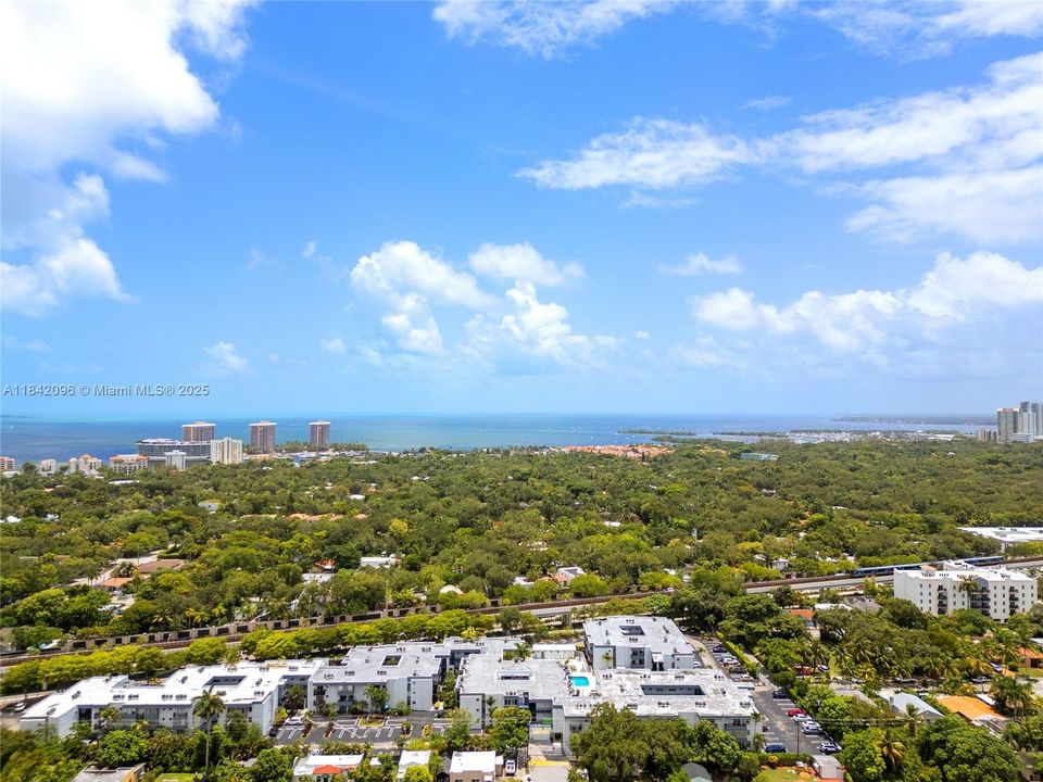 Activo con contrato: $225,000 (1 camas, 1 baños, 611 Pies cuadrados)