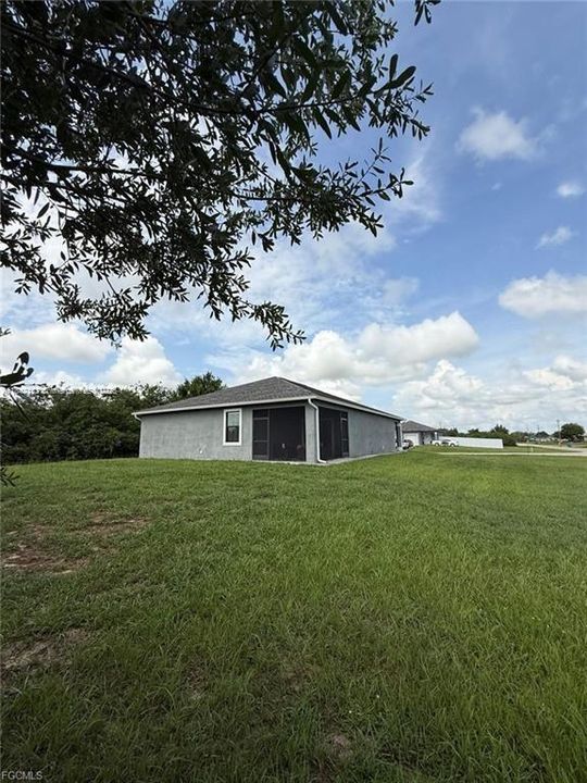 3030 Iris Cir, LaBelle, FL 33935