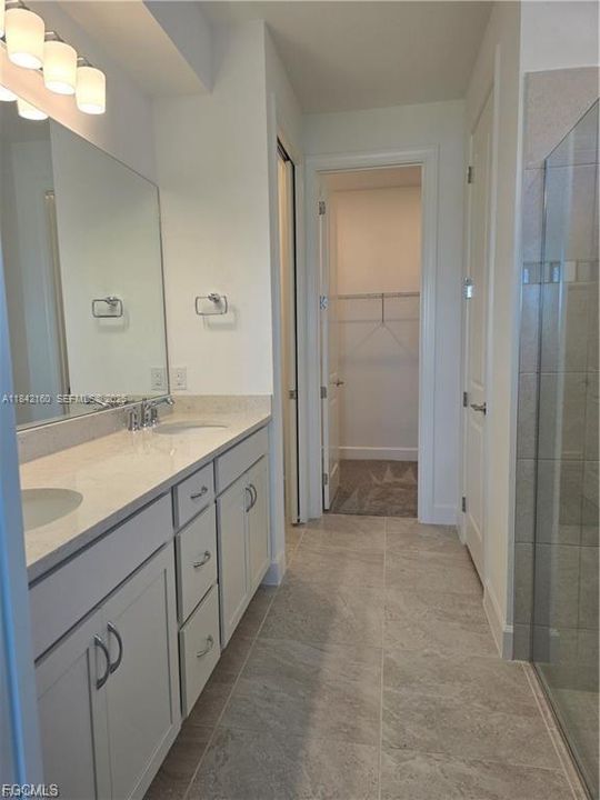 3700 Passion Vine Dr, Alva, FL 33920