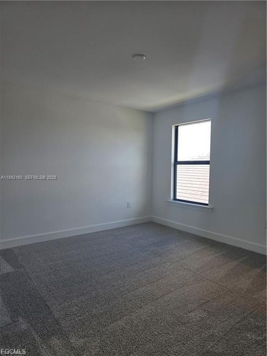 3700 Passion Vine Dr, Alva, FL 33920