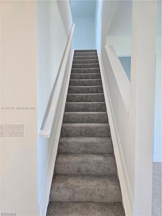 3700 Passion Vine Dr, Alva, FL 33920