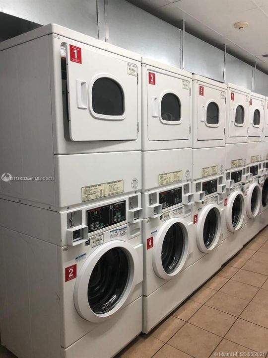 待售: $334,900 (2 贝兹, 2 浴室, 914 平方英尺)