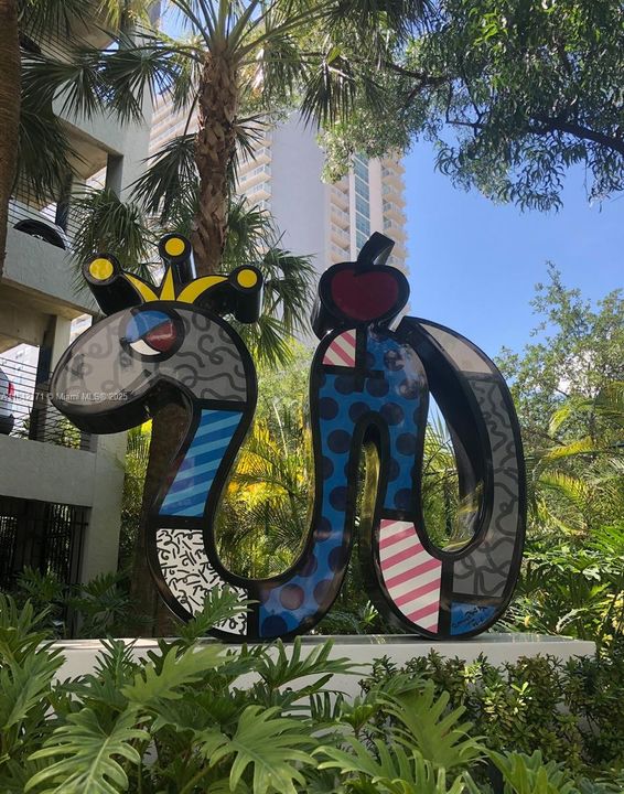 待售: $334,900 (2 贝兹, 2 浴室, 914 平方英尺)