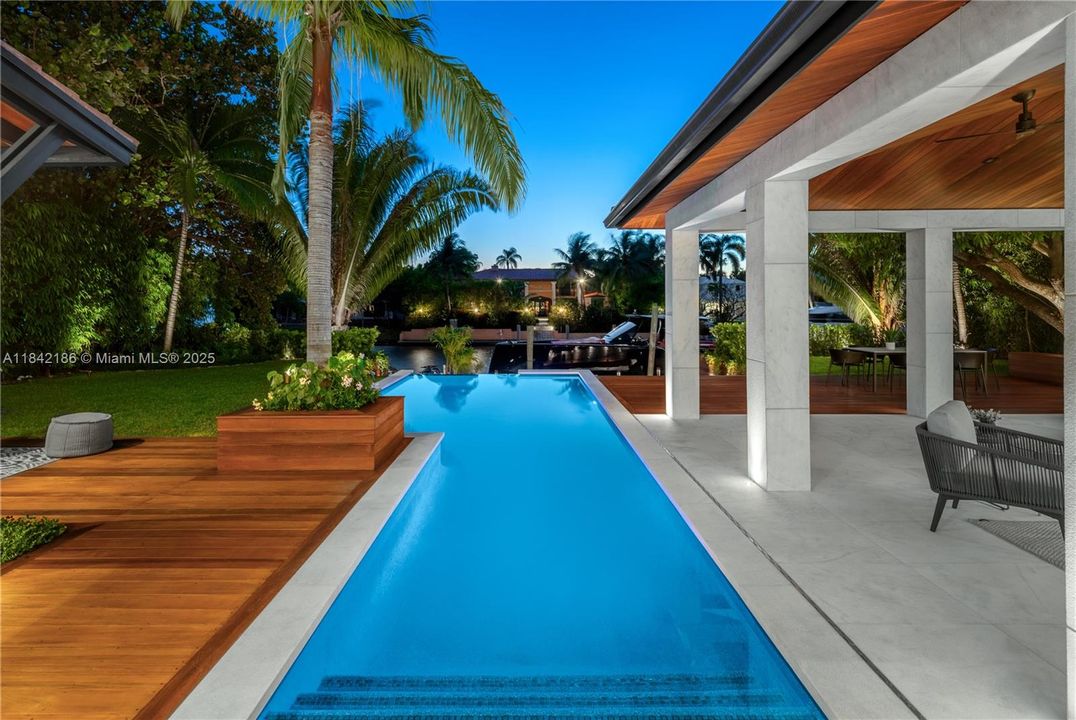 待售: $24,900,000 (6 贝兹, 7 浴室, 6334 平方英尺)