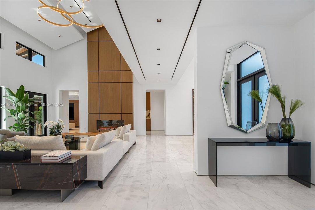 待售: $24,900,000 (6 贝兹, 7 浴室, 6334 平方英尺)