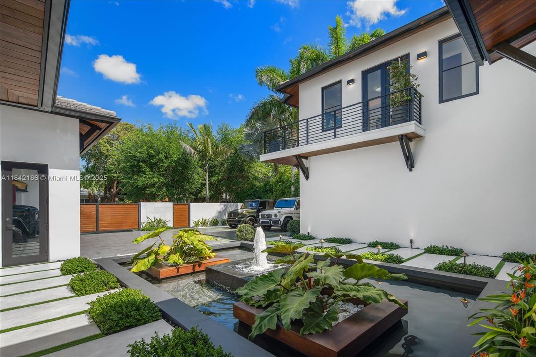 待售: $24,900,000 (6 贝兹, 7 浴室, 6334 平方英尺)