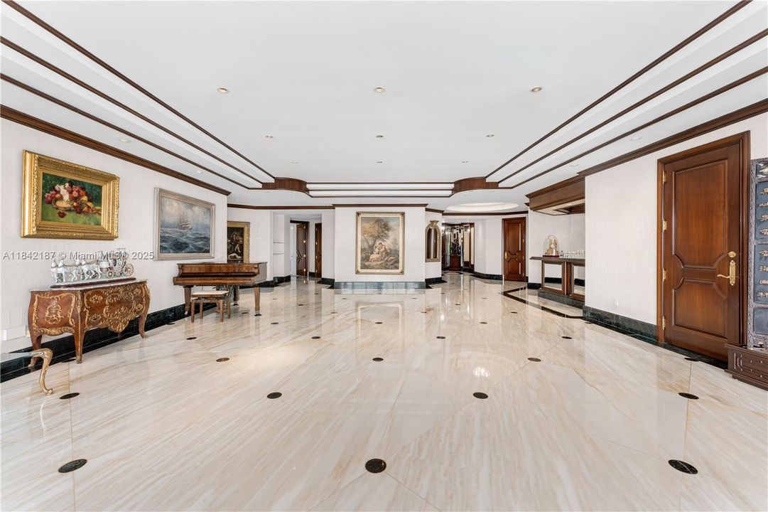 待售: $7,100,000 (4 贝兹, 6 浴室, 6870 平方英尺)