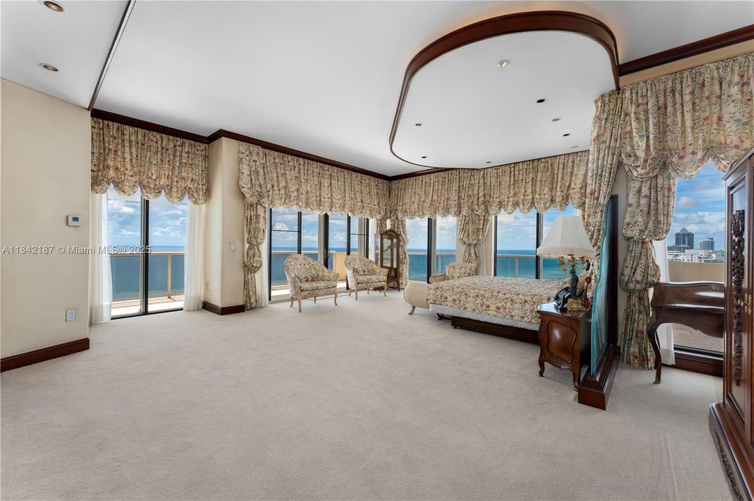 待售: $7,100,000 (4 贝兹, 6 浴室, 6870 平方英尺)