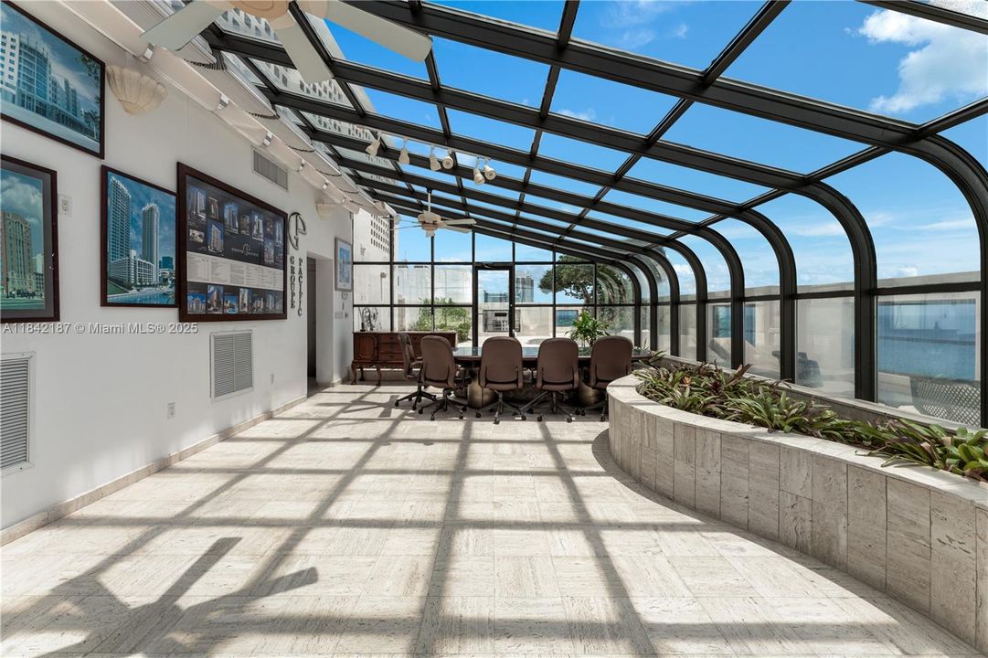 待售: $7,100,000 (4 贝兹, 6 浴室, 6870 平方英尺)