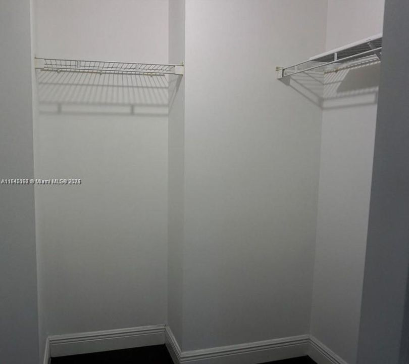 For Sale: $490,000 (2 beds, 2 baths, 1143 Square Feet)