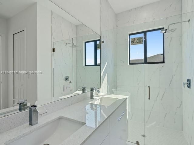 В аренду: $1,890 (4 спален, 2 ванн, 1715 Квадратных фут)