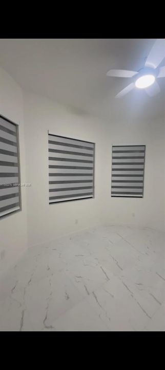 В аренду: $1,890 (4 спален, 2 ванн, 1715 Квадратных фут)