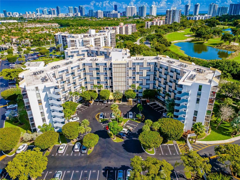 Biscaya in the heart of Aventura