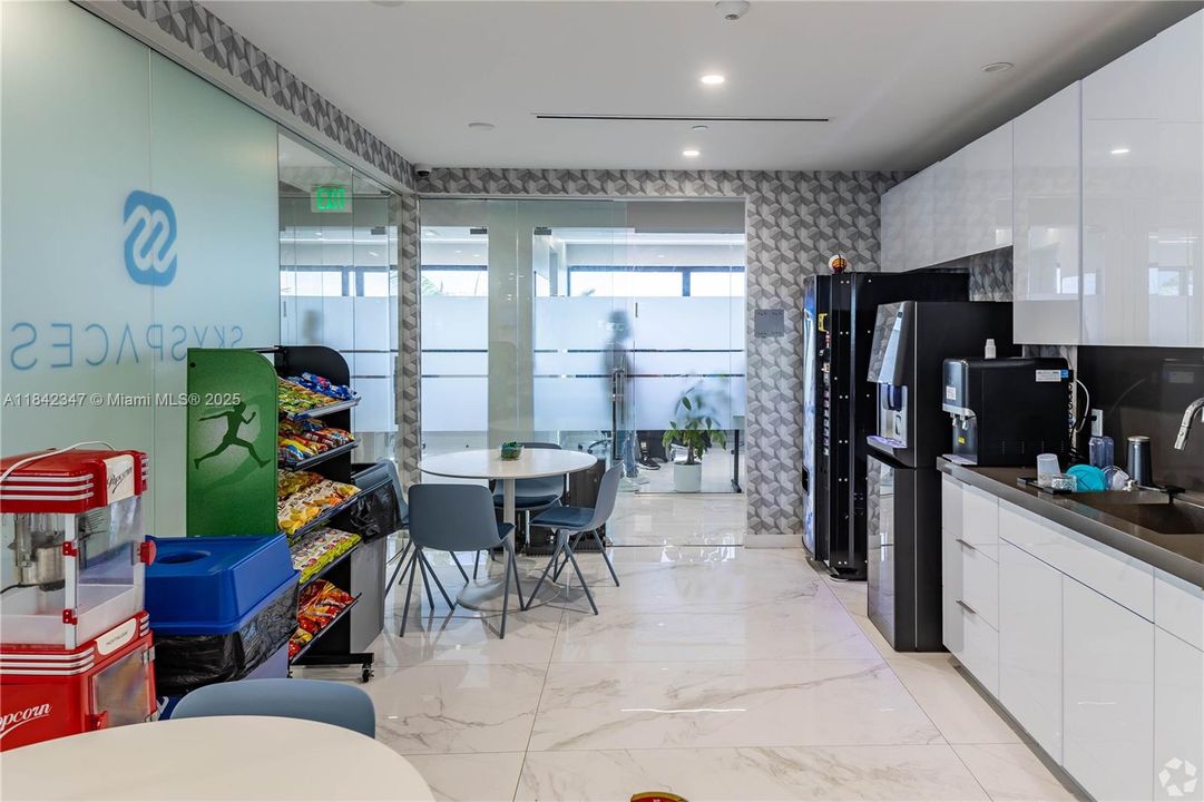 待售: $12,500,000 (0 贝兹, 0 浴室, 0 平方英尺)