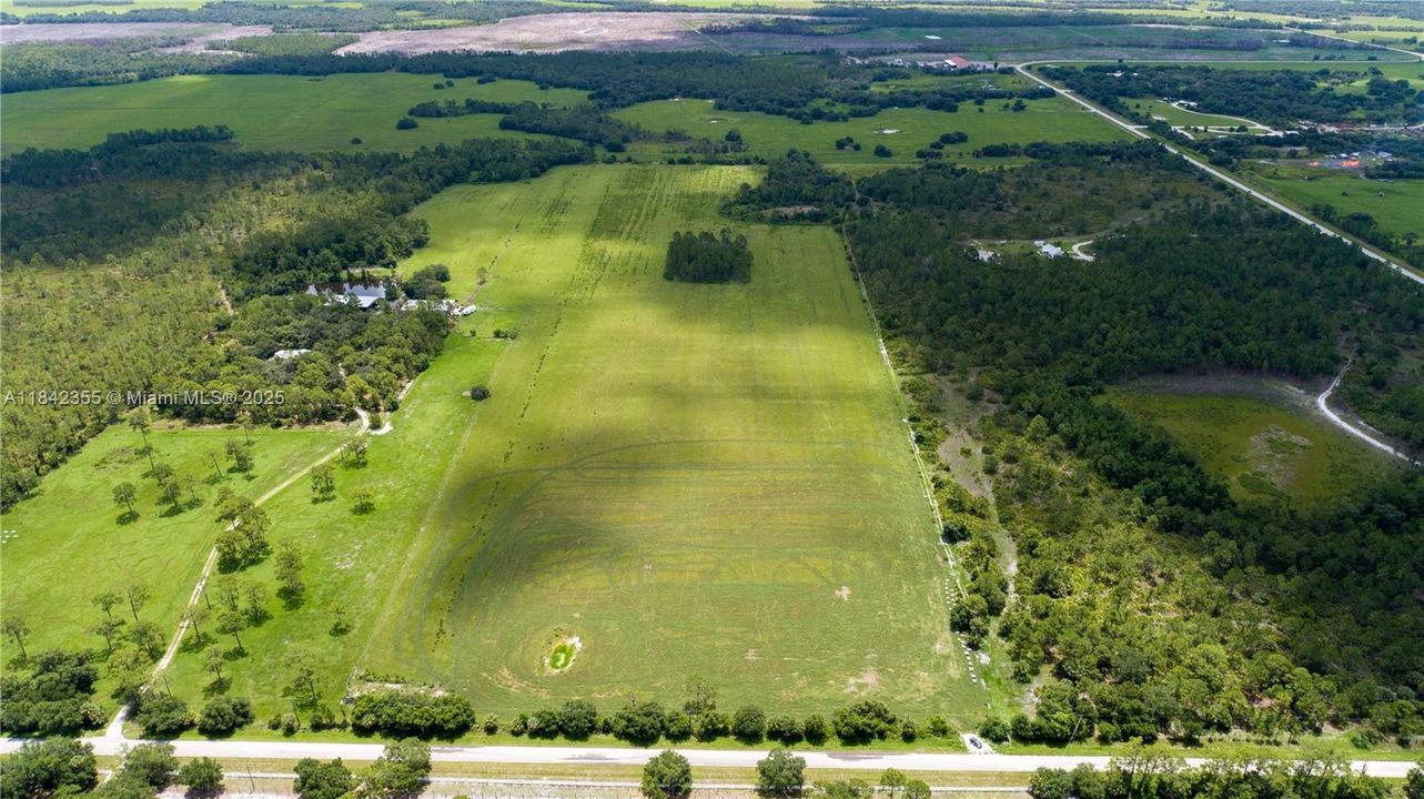 1432 Silver Lake Rd, LaBelle, FL 33935